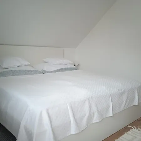 Apartment Varfuerdo